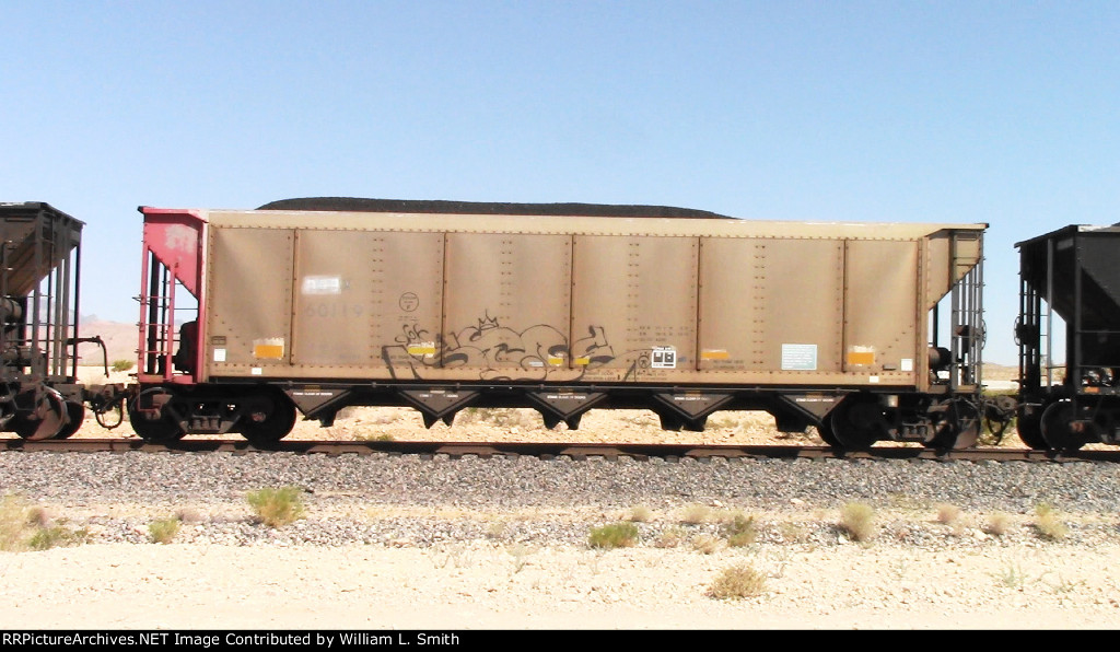 WB Unit Loaded Hooper Frt at Erie NV W-Pshr -30